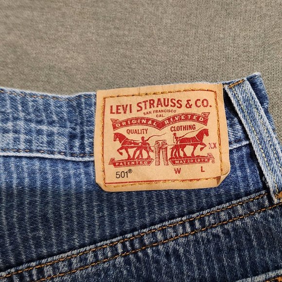 Levi Denim Shorts for Teenager ❌️ Last Chance ❌️ Send me a *reasonable* OFFER❌️ - Picture 4 of 7